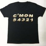 Locomotion, more! more!  Vネック Tシャツ FRONT